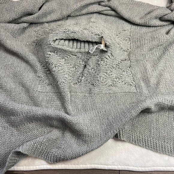 BCBGMAXAZRIA Cable Knit Turtleneck Poncho Sweater Cape Women's One Size Gray - Picture 9 of 9